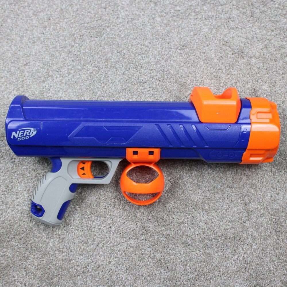 Nerf Dog Tennis Ball Blaster Dog Toy Blue/Orange Canon w/ Extra Ball‎ Holder